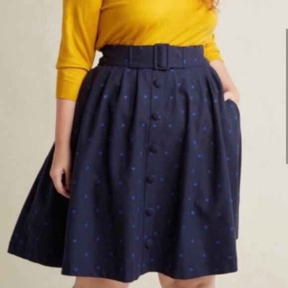 ModCloth intern of fate polka dot skirt - Picture 3 of 7